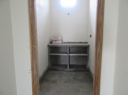 5) Li Id : 142 - Pooja Room.JPG